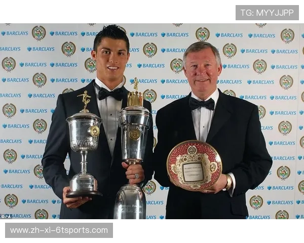 C罗曾三次获得英超最佳球员称号:具体赛季与表现回顾